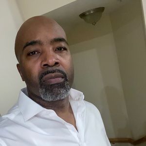 Meet your Posher, Derrick